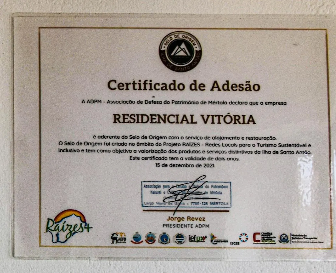 Hotel Residencial Vitoria Ponta Do Sol