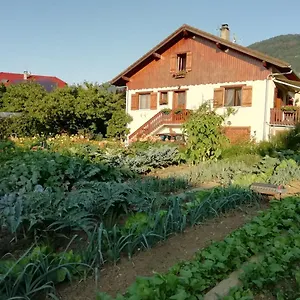 https://maison-campagnarde.hotels-rhonealpes.com